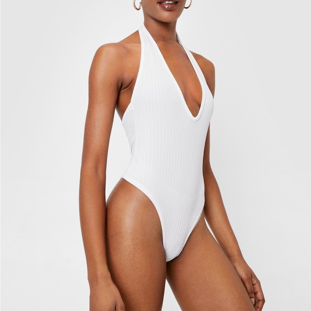 🚨🚨$5 SALE🚨🚨Nasty Gal White Ribbed Bodysuit